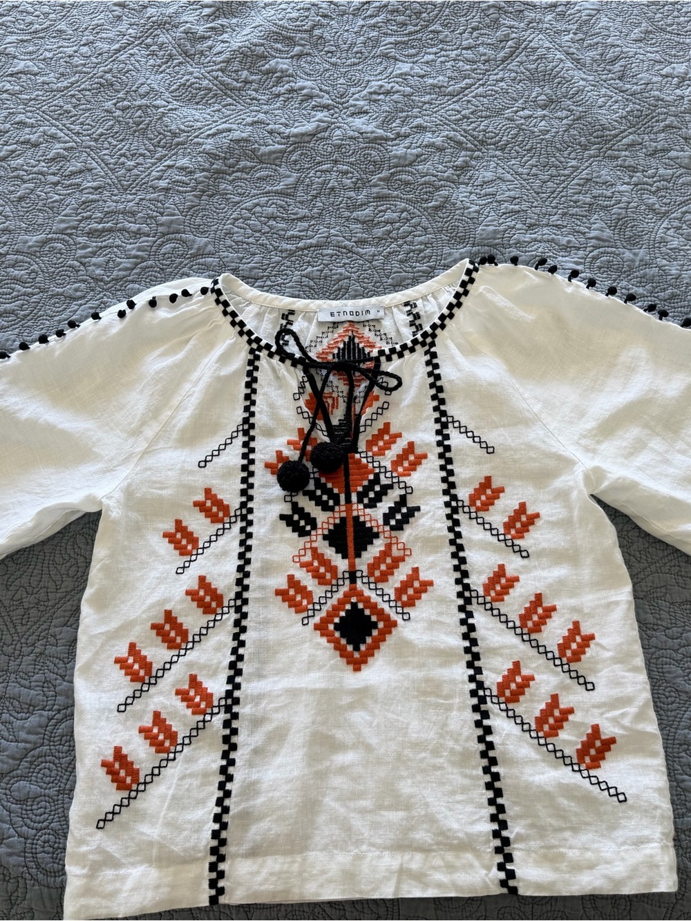 Embroidered Blouse - Picture 3 of 4